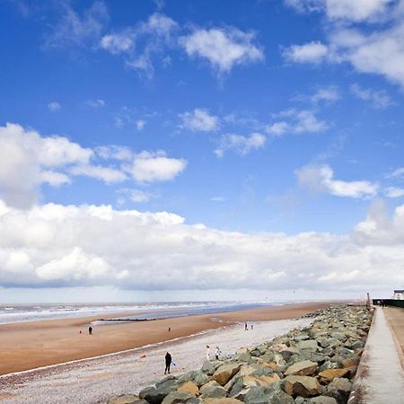 Golden Sands Holiday Park Kinmel Bay Exterior photo